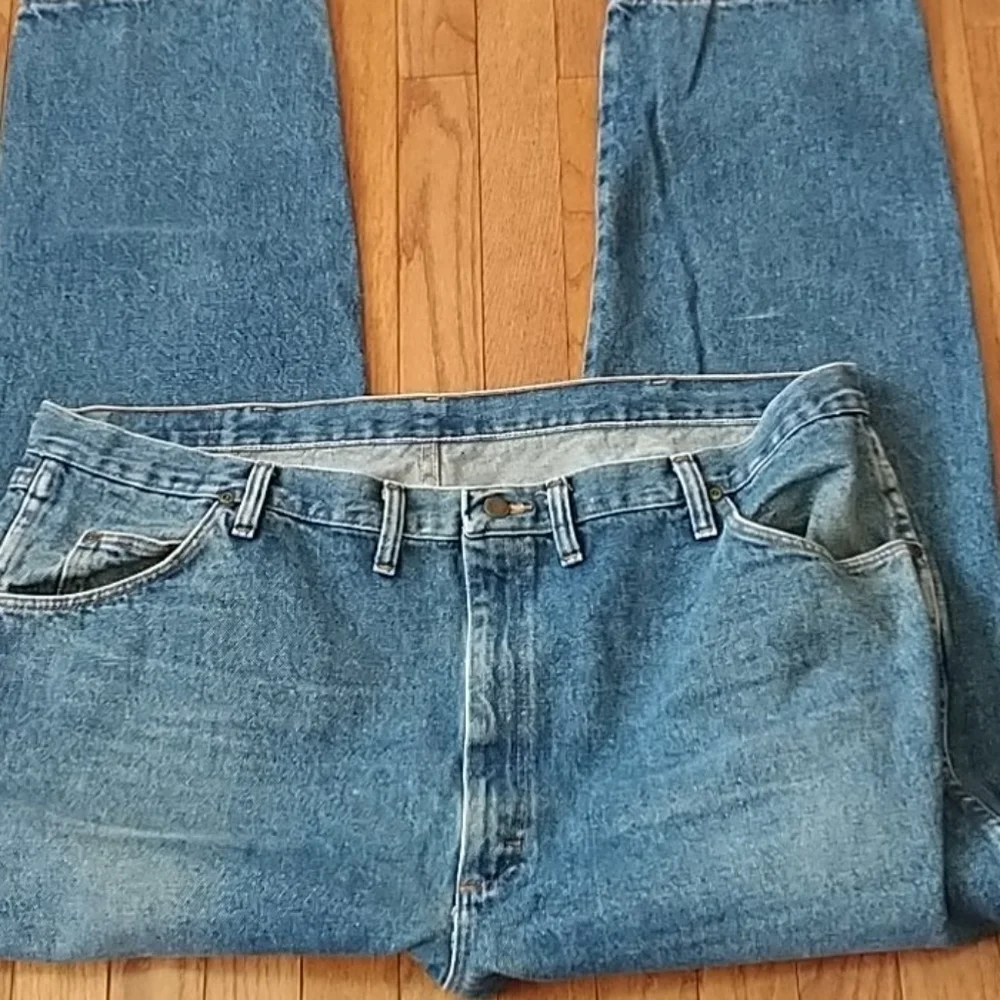 Wrangler Premium Authentic Big Size Jeans 44Wx30L - Picture 6 of 8